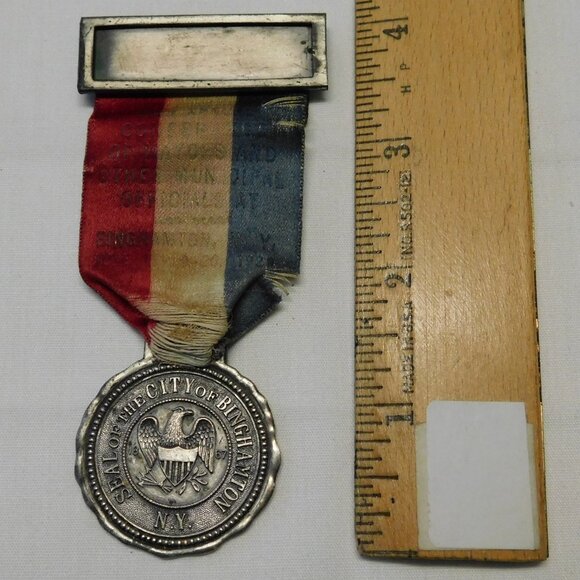 Medal NY Conference of Mayors and Municipal Officials 1929 Convention Binghamton - Picture 1 of 6